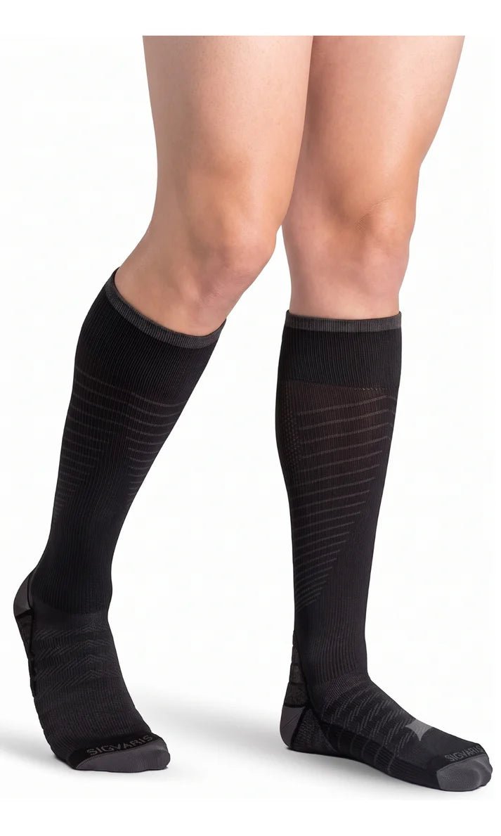 Sigvaris Motion Flow Tech Knee High 20-30 mmHg - YoU Compression Wear
