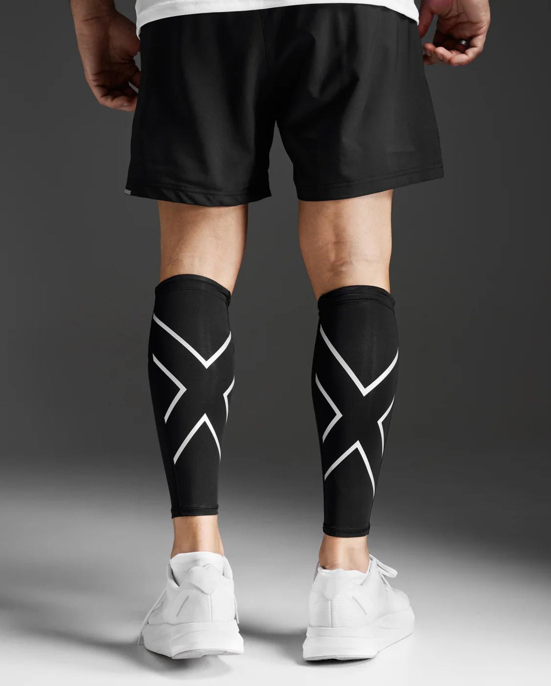 2XU - Compression Calf Sleeves (Guard) 20- 23 mmHg - YoU Compression Wear