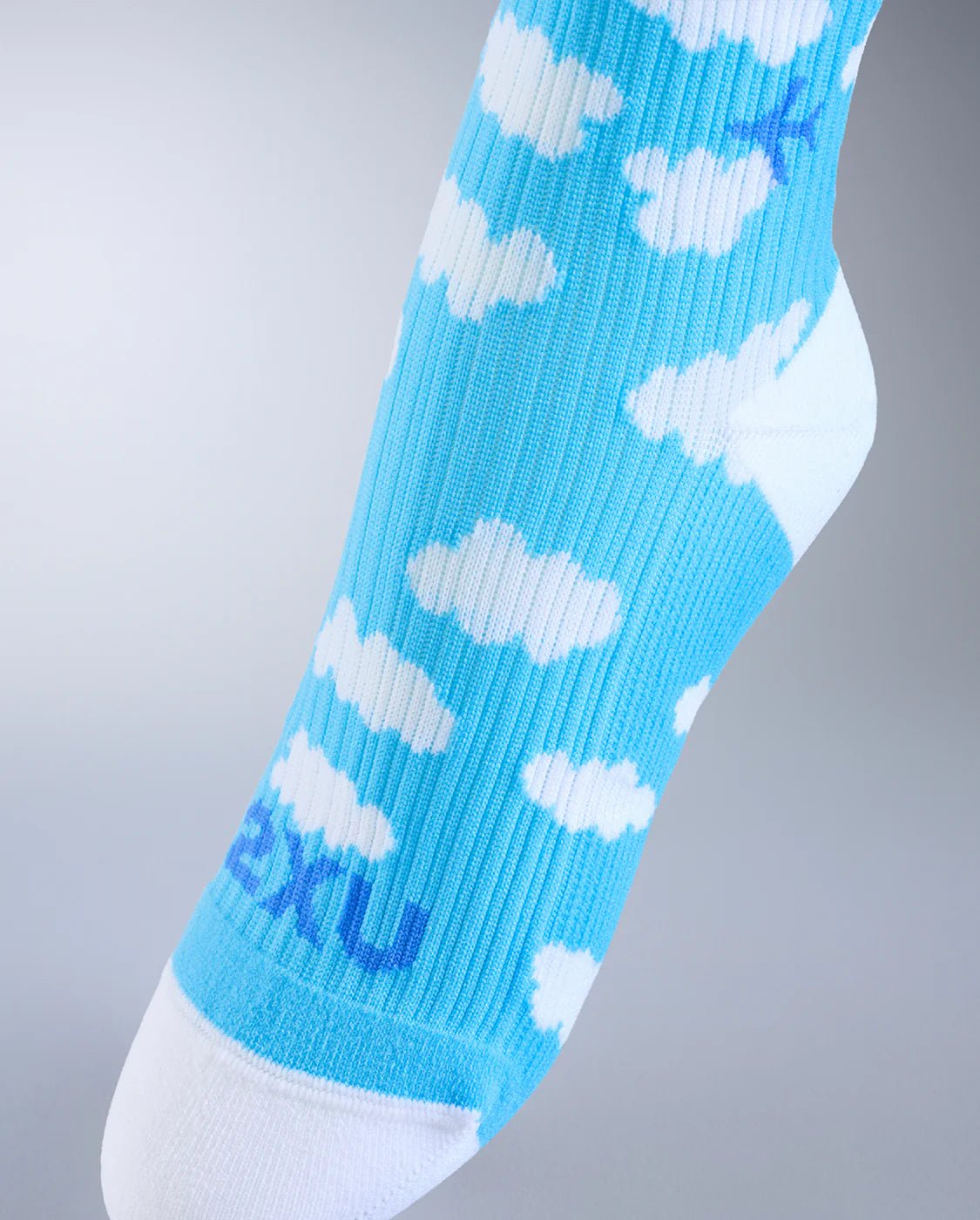 2XU Flight Bamboo Compression Socks 20-30 mmHg - YoU Compression Wear