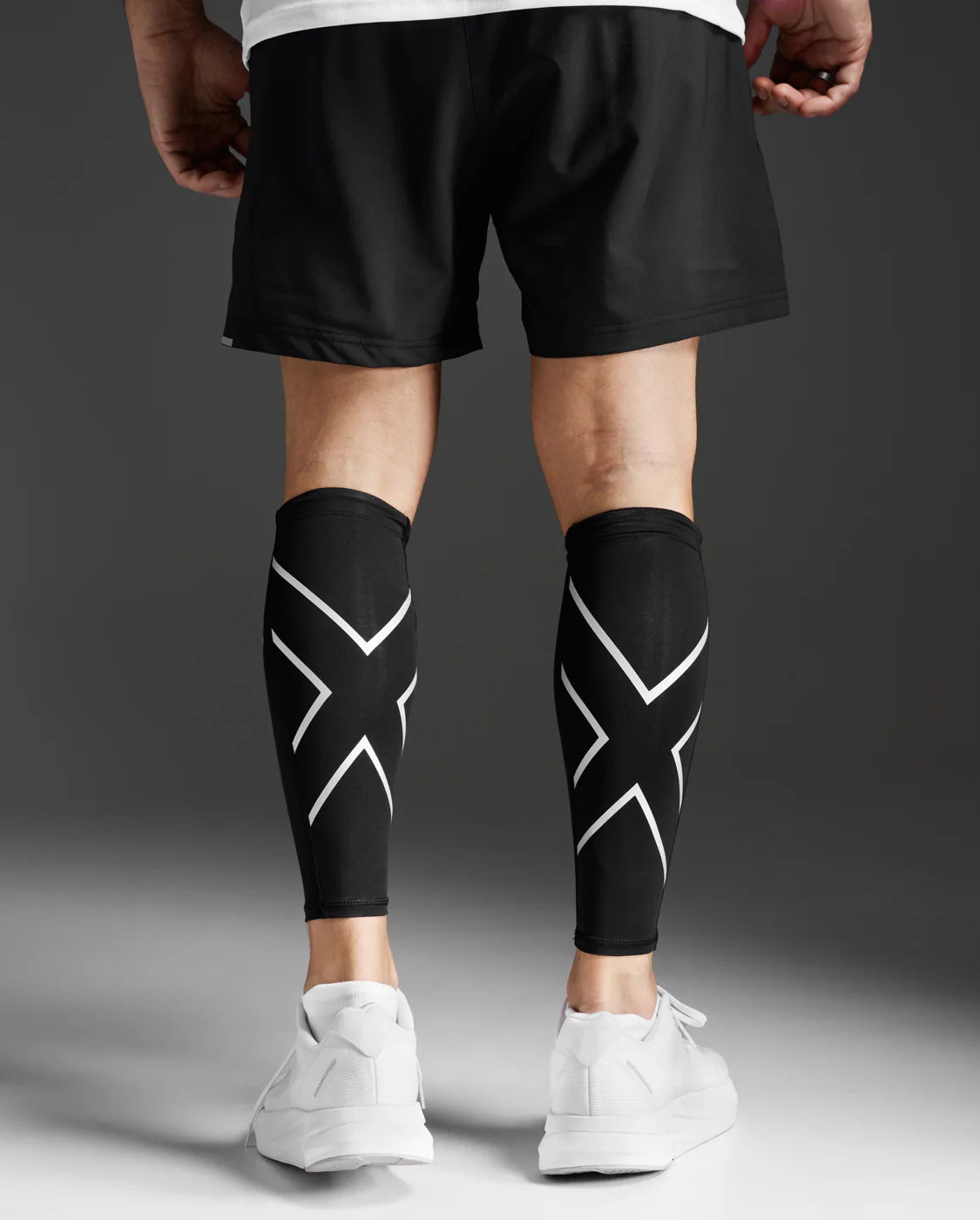 2XU - Compression Calf Sleeves (Guard) 20- 23 mmHg