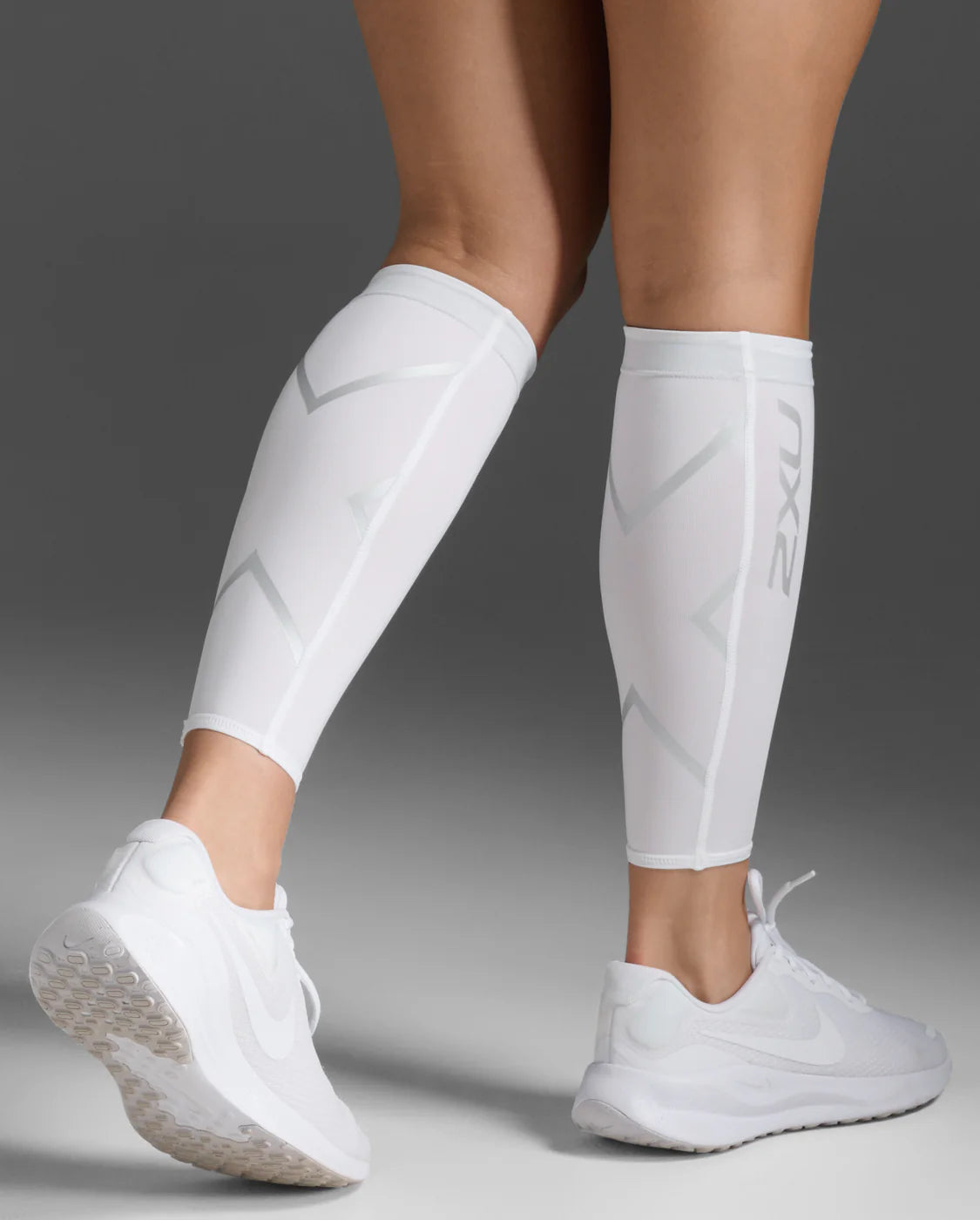 2XU - Compression Calf Sleeves (Guard) 20- 23 mmHg